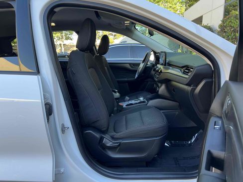 Used 2024 Ford Escape Active image 63