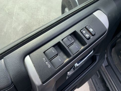 Used 2019 Toyota 4Runner SR5 image 14