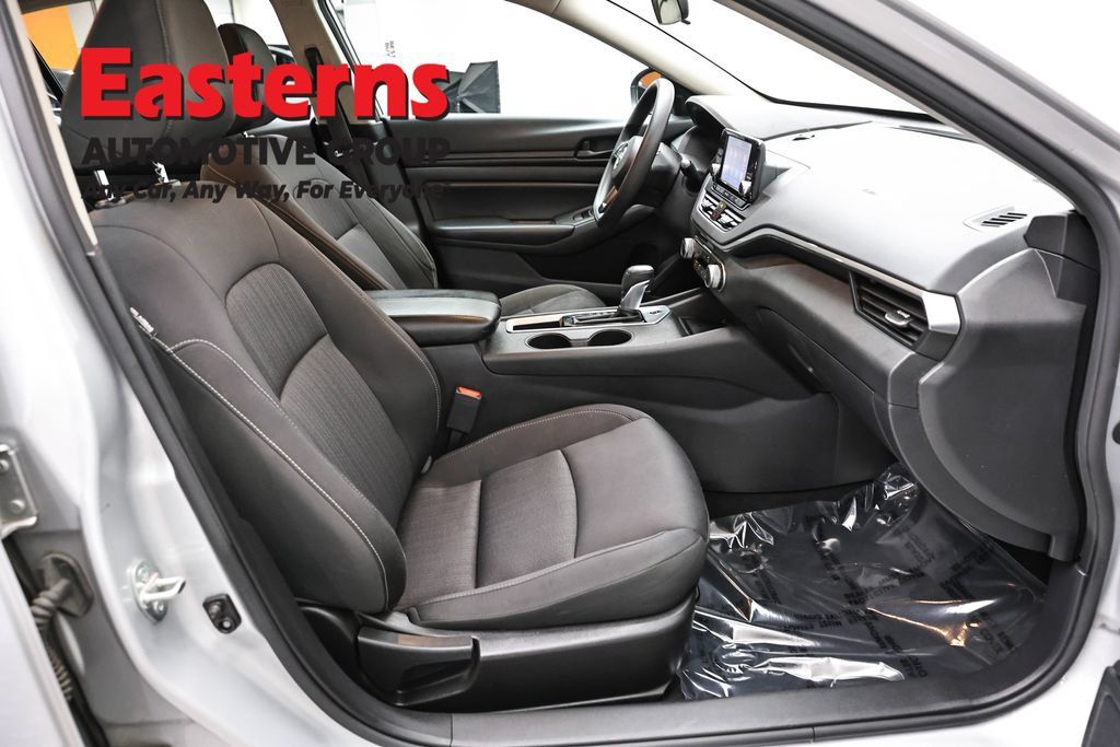Used 2023 Nissan Altima 2.5 S FWD image 23