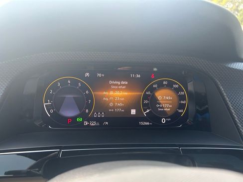 Certified 2024 Volkswagen Atlas Cross Sport SEL R-Line image 24