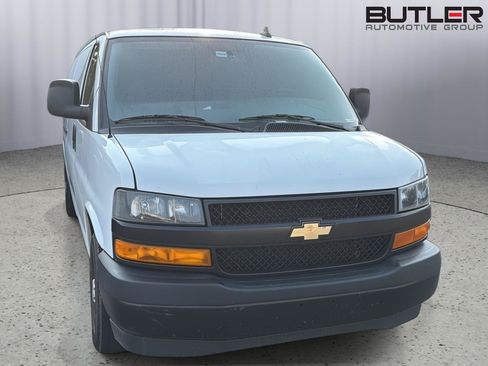 Used 2023 Chevrolet Express 2500 Extended w/ Driver Convenience Package RWD image 5