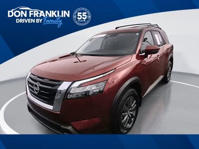 Used 2024 Nissan Pathfinder SV w/ Cargo Package