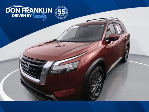 Used 2024 Nissan Pathfinder SV w/ Cargo Package image 1