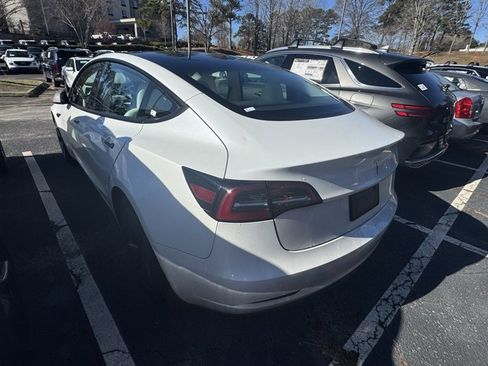 Used 2023 Tesla Model 3 Standard Range image 3