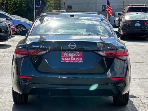 Used 2024 Nissan Sentra SV FWD image 6