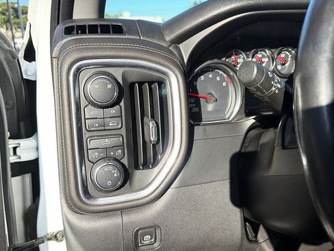 Used 2019 Chevrolet Silverado 1500 LT w/ All-Star Edition AWD/4WD image 8