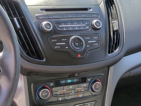 Used 2017 Ford Escape SE image 22