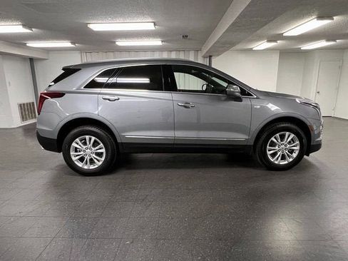 New 2025 Cadillac XT5 Luxury image 6