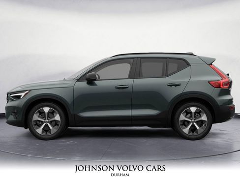 New 2026 Volvo XC40 B4 Plus w/ Climate Package image 3