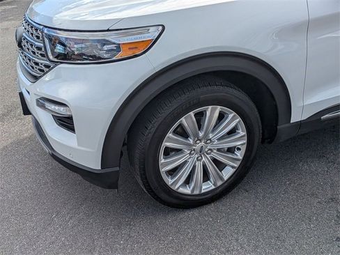 Used 2023 Ford Explorer Limited w/ Limited Technology Package image 9