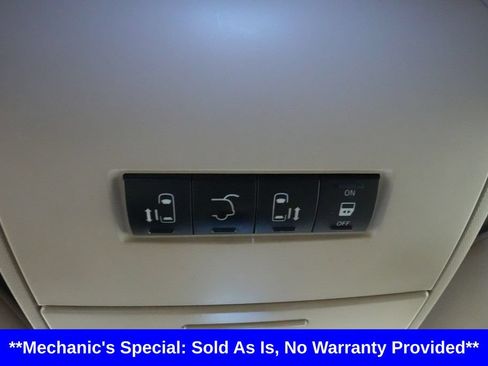 Used 2012 Chrysler Town & Country Touring-L w/ Driver Convenience Group FWD image 38