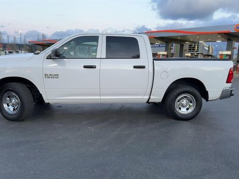 Used 2016 RAM 1500 Sport w/ Popular Equipment Group AWD/4WD image 2