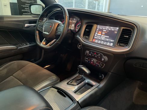 Used 2022 Dodge Charger Scat Pack RWD image 38