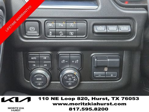 Used 2024 GMC Yukon AT4 w/ AT4 Premium Plus Package AWD/4WD image 24