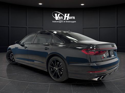Used 2024 Audi S8 w/ S8 Comfort Plus Package AWD/4WD image 5