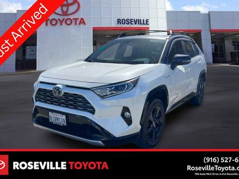 Used 2019 Toyota RAV4 XSE w/ Carpet Mat Package AWD/4WD image 1