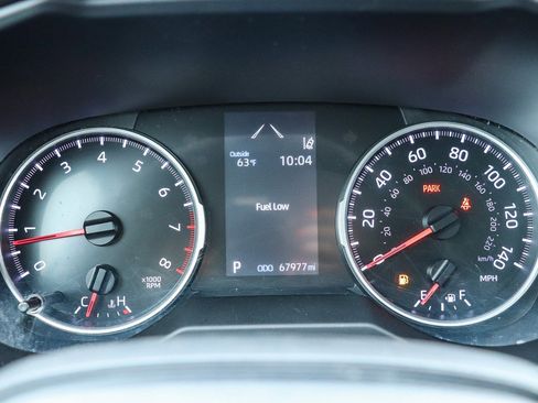 Certified 2022 Toyota RAV4 XLE w/ Convenience Package FWD image 25