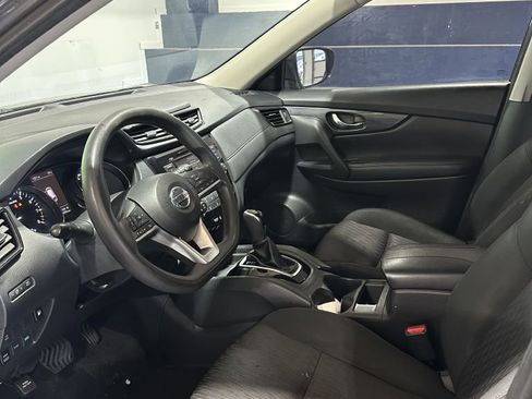 Used 2018 Nissan Rogue S AWD/4WD image 4