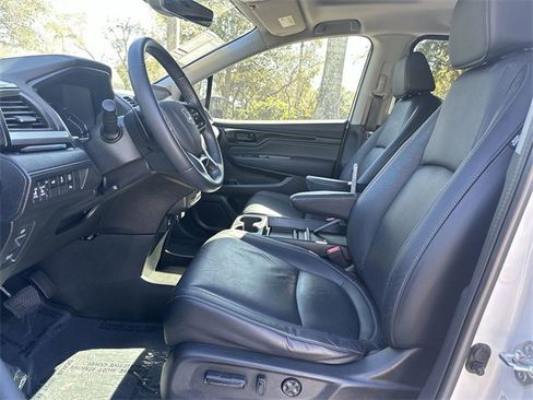 Used 2023 Honda Odyssey Touring image 13