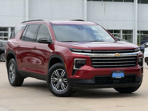 Certified 2024 Chevrolet Traverse LT w/ LPO, Floor Liner Package image 2