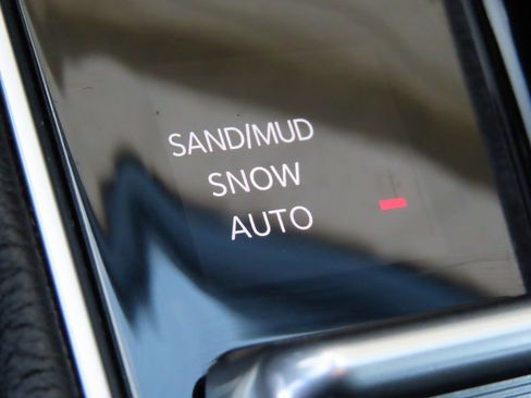 Used 2023 Jeep Compass Limited AWD/4WD image 10