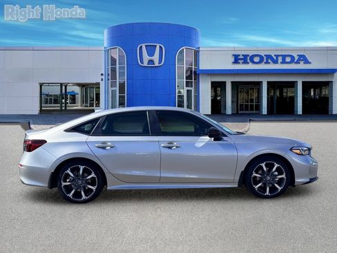 Used 2026 Honda Civic Sport Touring image 9