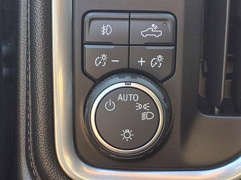 Used 2021 Chevrolet Silverado 1500 RST w/ Z71 Off-Road Package image 10