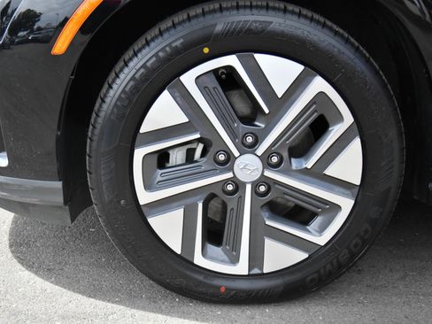 Used 2023 Hyundai Kona SEL FWD image 12