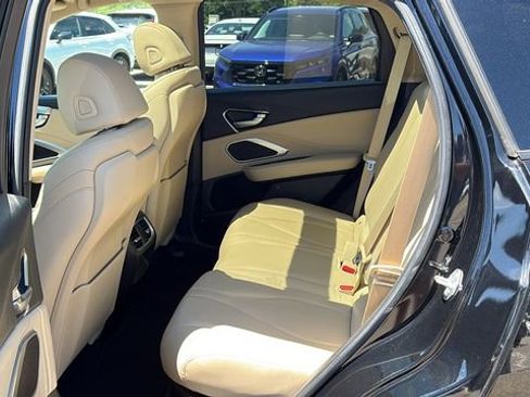Used 2024 Acura RDX SH-AWD image 23