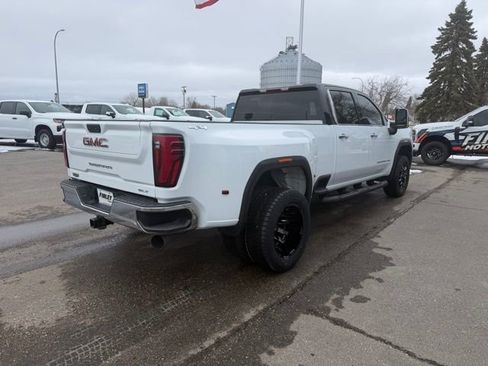 Used 2024 GMC Sierra 3500 SLT AWD/4WD image 4