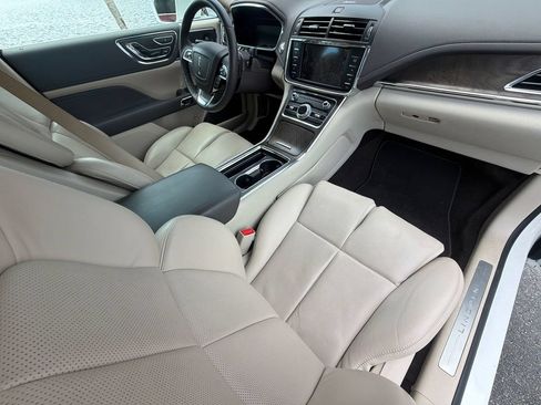 Used 2020 Lincoln Continental Reserve AWD/4WD image 16