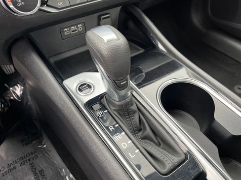 Used 2024 Nissan Altima 2.5 SV image 41