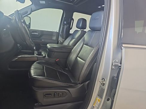 Used 2023 Chevrolet Silverado 2500 High Country w/ Z71 Off-Road Package image 18