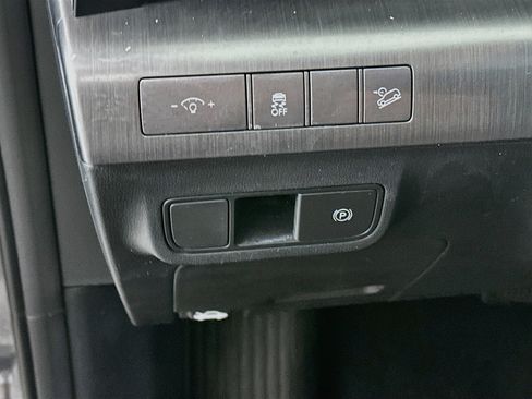 Used 2024 Hyundai Kona SEL FWD image 16
