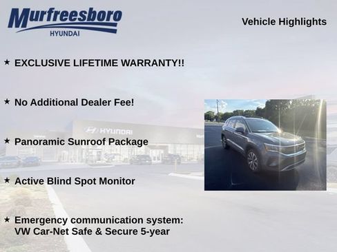 Used 2023 Volkswagen Taos SE w/ Panoramic Sunroof Package FWD image 5
