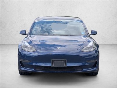 Used 2023 Tesla Model 3 Standard Range RWD image 2