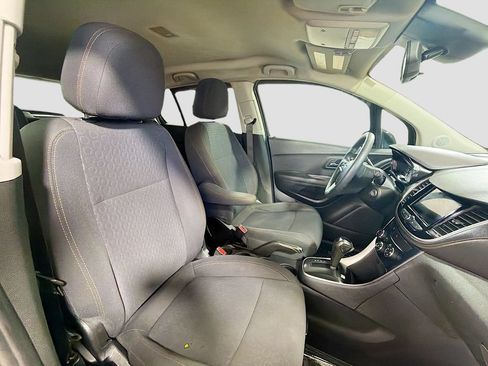 Used 2020 Chevrolet Trax LS w/ Tint and Cruise Package FWD image 26