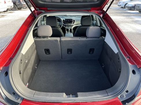Used 2019 Chevrolet Volt LT w/ Comfort Package image 22