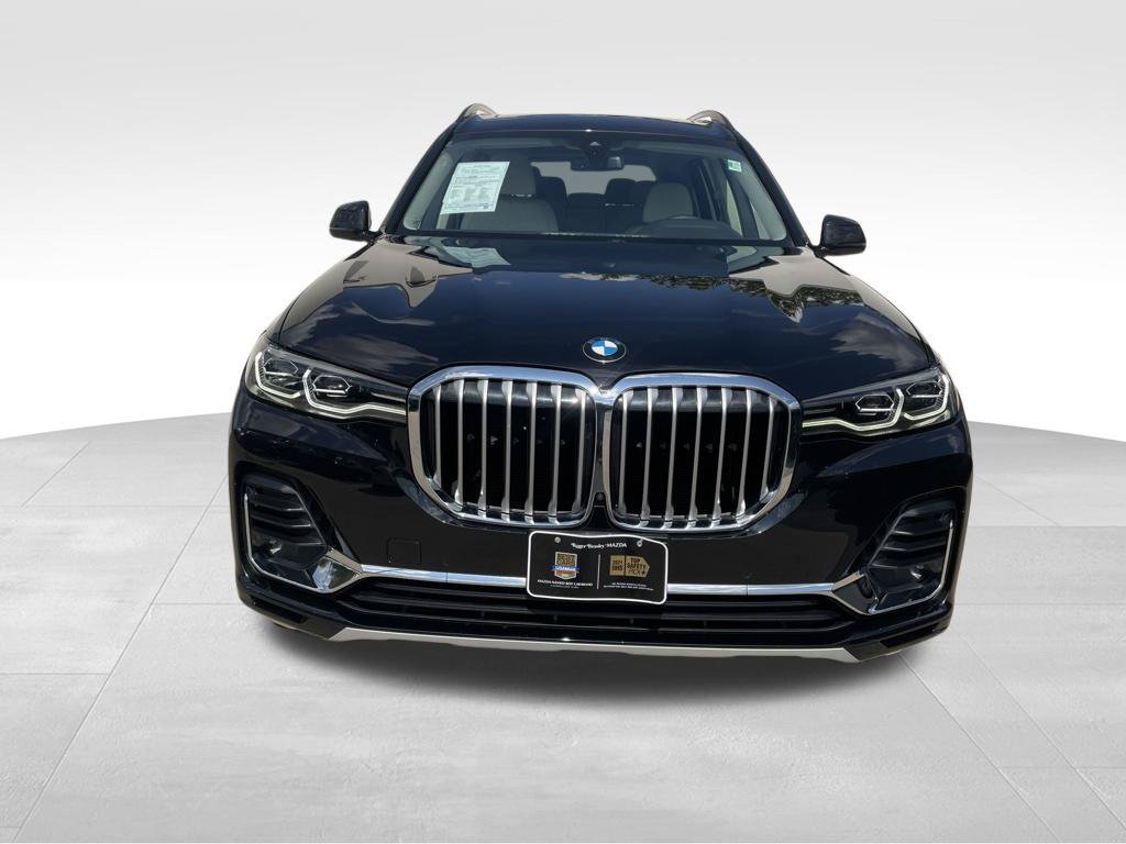 Used 2022 BMW X7 xDrive40i w/ Parking Assistance Package AWD/4WD image 2
