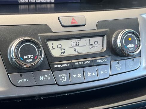 Used 2016 Honda Odyssey SE image 24