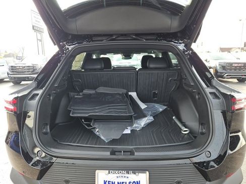 New 2026 Chevrolet Equinox EV LT image 10