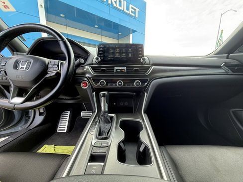 Used 2022 Honda Accord Sport image 18