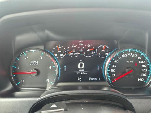 Used 2018 GMC Sierra 2500 Denali w/ Duramax Plus Package AWD/4WD image 8
