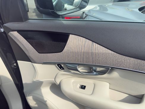 Certified 2023 Volvo XC90 T8 Plus image 21