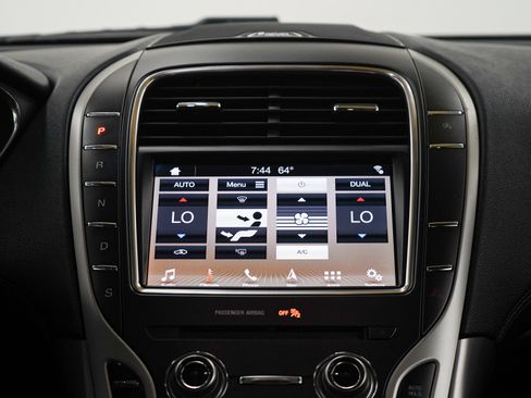 Used 2019 Lincoln Nautilus Reserve AWD/4WD image 15