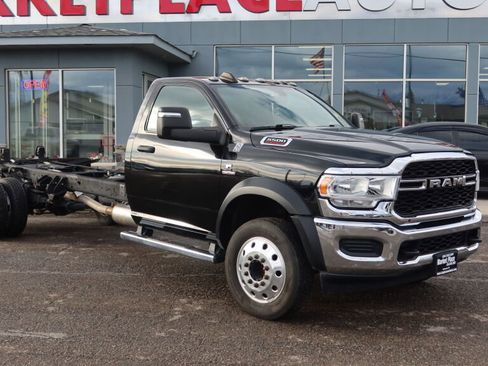 Used 2023 RAM 5500 Tradesman image 4