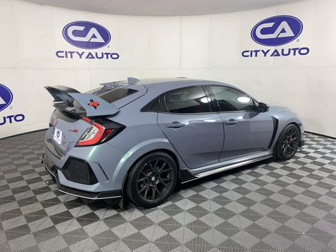 Used 2019 Honda Civic Type R image 3