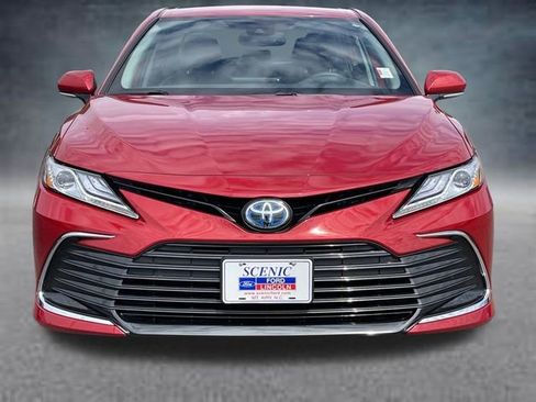 Used 2024 Toyota Camry XLE image 25