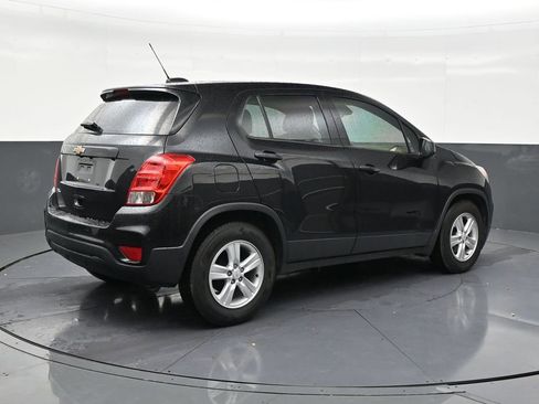Used 2020 Chevrolet Trax LS FWD image 5