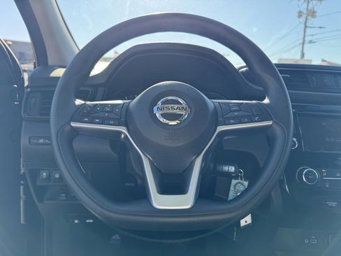 Used 2020 Nissan Rogue Sport S w/ Appearance Package AWD/4WD image 32